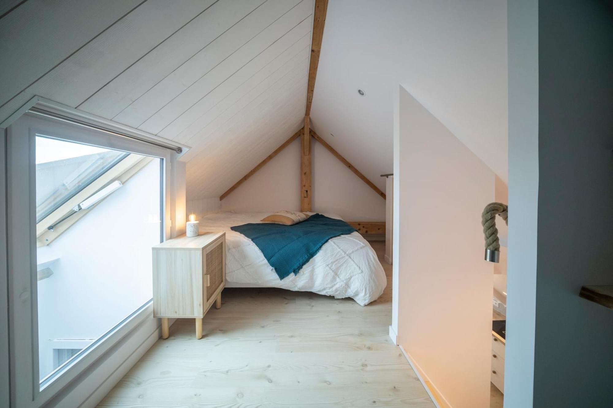 Apartment & 